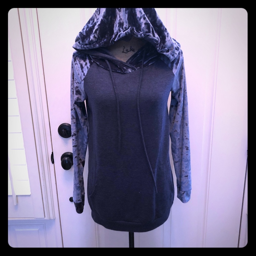 Navy mixed fabric hoodie. Like new.